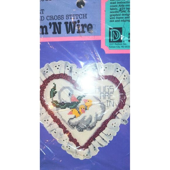 Heart Counted Cross Stitch Kit Trim N Wire #8203 Hugs 5" NEW - Picture 1 of 6